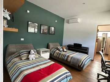 CASA EN VENTA EN JURICA. 12