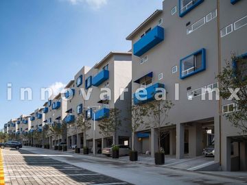 Town Houses en RENTA en Zona Esmeralda