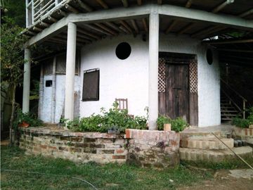 Cabaña turística en zona de montaña en Minca Santa Marta Colombia