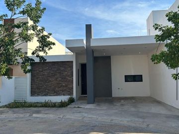 Casa en Conkal de una planta en venta, Zendera, al norte de Merida