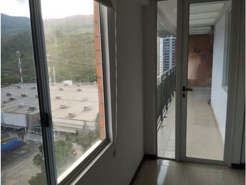Amplio apartamento PentHouse Dúplex frente a chipichape Norte de Cali