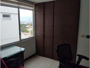 Amplio apartamento PentHouse Dúplex frente a chipichape Norte de Cali