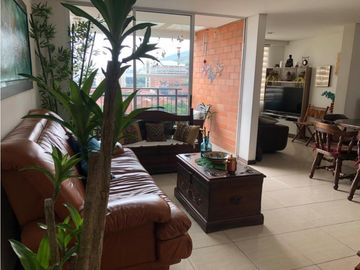 Amplio apartamento PentHouse Dúplex frente a chipichape Norte de Cali