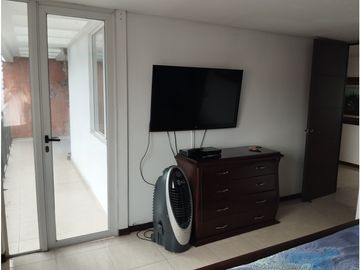 Amplio apartamento PentHouse Dúplex frente a chipichape Norte de Cali