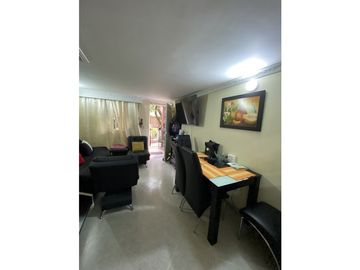 Vendo Amplia Casa de 92m2 En la Unidad Almendros de Terranova Niquia