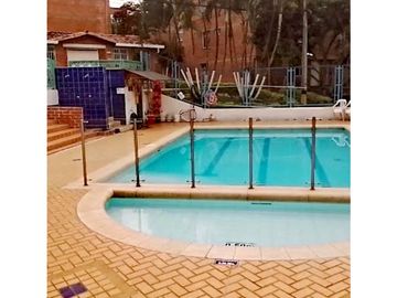 Vendo Amplia Casa de 92m2 En la Unidad Almendros de Terranova Niquia