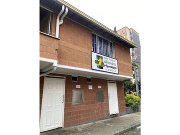 Vendo Amplia Casa de 92m2 En la Unidad Almendros de Terranova Niquia