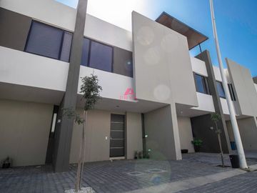 Casa en venta en parques de Tesistán, Zapopan , Jal