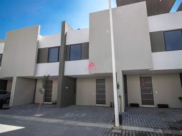 Casa en venta en parques de Tesistán, Zapopan , Jal