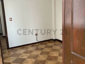 OCASION ALQUILER  DE OFICINA EN EL CORAZON DEL CENTRO DE LIMA