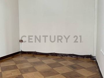 OCASION ALQUILER  DE OFICINA EN EL CORAZON DEL CENTRO DE LIMA