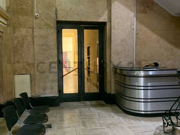 OCASION ALQUILER  DE OFICINA EN EL CORAZON DEL CENTRO DE LIMA