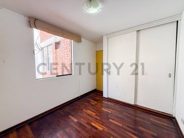 VENTA DEPARTAMENTO DUPLEX - PRIMER PISO - SAN BORJA - PENTAGONITO