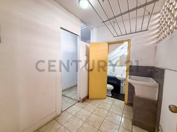 VENTA DEPARTAMENTO DUPLEX - PRIMER PISO - SAN BORJA - PENTAGONITO