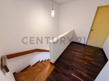 VENTA DEPARTAMENTO DUPLEX - PRIMER PISO - SAN BORJA - PENTAGONITO