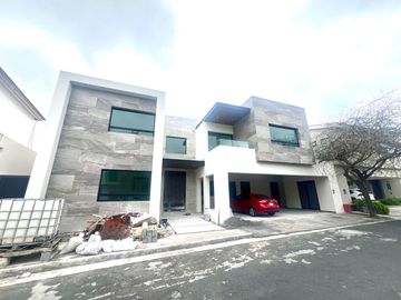 Casa - Valle Alto