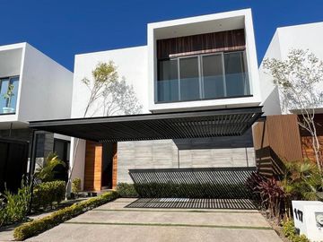 Casa en Residencial Flamingos