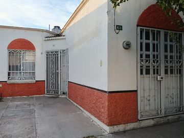 Casa de 1 planta en  Venta Arboledas de Paso Blanco
