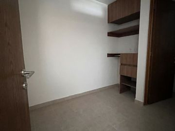 Casa en Venta en Balvanera, 3 Recámaras, Estudio, Jardín, Alberca, Lujo !