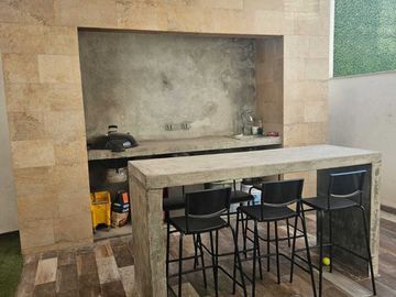 CASA EN VENTA CUMBRES CALLEJUELAS