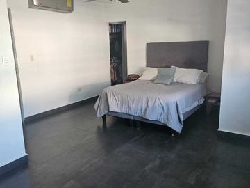 CASA EN VENTA CUMBRES CALLEJUELAS