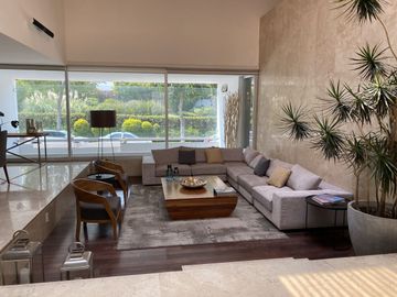 La mejor casa de Lomas del Pedregal !
