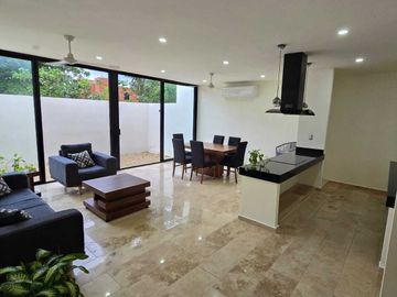 CASA EN VENTA  MONTES DE AME, MERIDA DE 4 REC