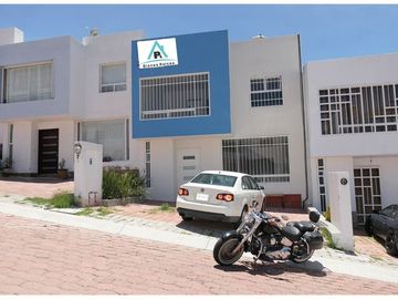 CASA EN VENTA VISTA AZUL