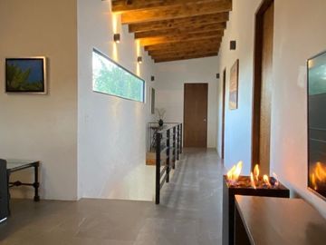 Hermosa Casa Contemporánea