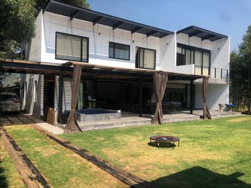 Hermosa Casa Contemporánea