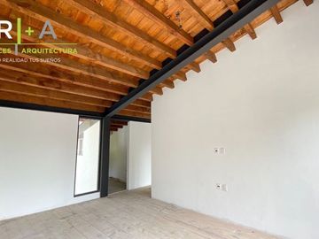 Casa en venta dentro de fraccionamiento con amenidades en Avándaro