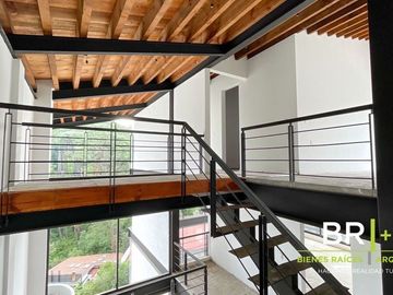Casa en venta dentro de fraccionamiento con amenidades en Avándaro