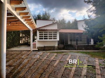 Casa para inversionista zona en expansión  en Valle  de Bravo.
