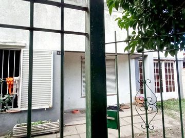 CASA DE DOS DORMITORIOS EN TOLOSA