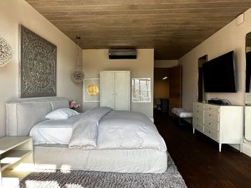 RENTA  BOSQUE REAL CON VISTA AL CAMPO DE GOLF CASA CON JARDIN