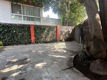 Renta o Venta  Casa lomas de Tecamachalco