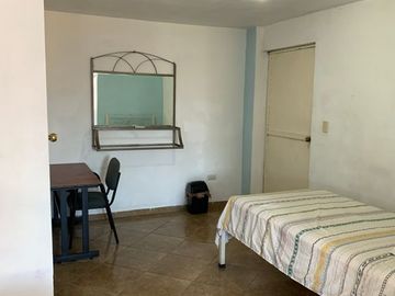 Se rentan habitaciones