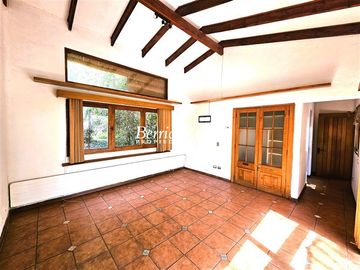 Casa en Venta en AV LAS PERDICES