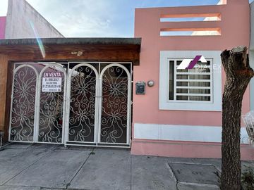 VENTA de Casa en COL. BUENA VISTA 1er Sector - EL CARMEN, Nuevo León | 2 Recámaras