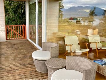 Acogedor Lodge boutique con espectacular vista, a pasos de Lago Panguipulli