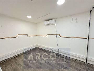 Local Comercial en Venta en Av las Torres 6297