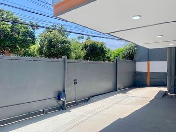Local Comercial en Venta en Av las Torres 6297