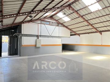 Bodega en Venta en Av las Torres 6297