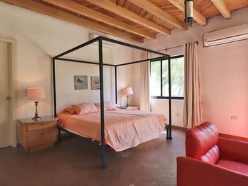 Exclusiva Residencia en Playa Azul, Michoacán – Un Paraíso Frente al Mar