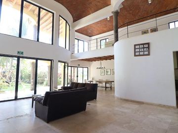 Exclusiva Residencia en Playa Azul, Michoacán – Un Paraíso Frente al Mar