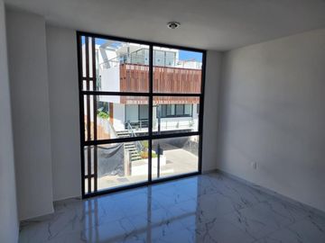 Hermosa casa en renta, en Vila Nuar