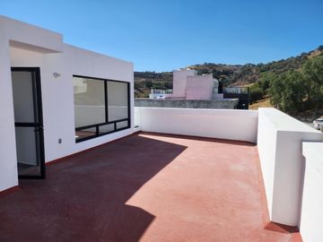 Hermosa casa en renta, en Vila Nuar