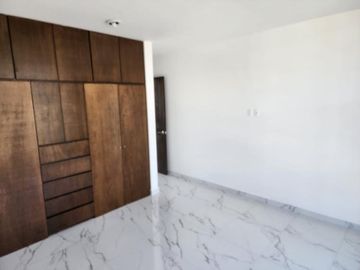 Hermosa casa en renta, en Vila Nuar