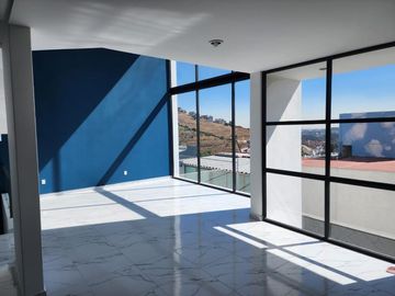 Hermosa casa en renta, en Vila Nuar