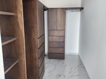 Hermosa casa en renta, en Vila Nuar
